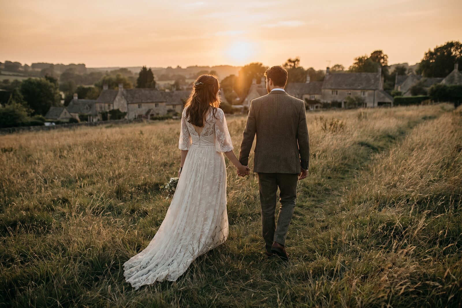Esme Hartley Photography demo — a couple at golden hour in a Cotswolds meadow